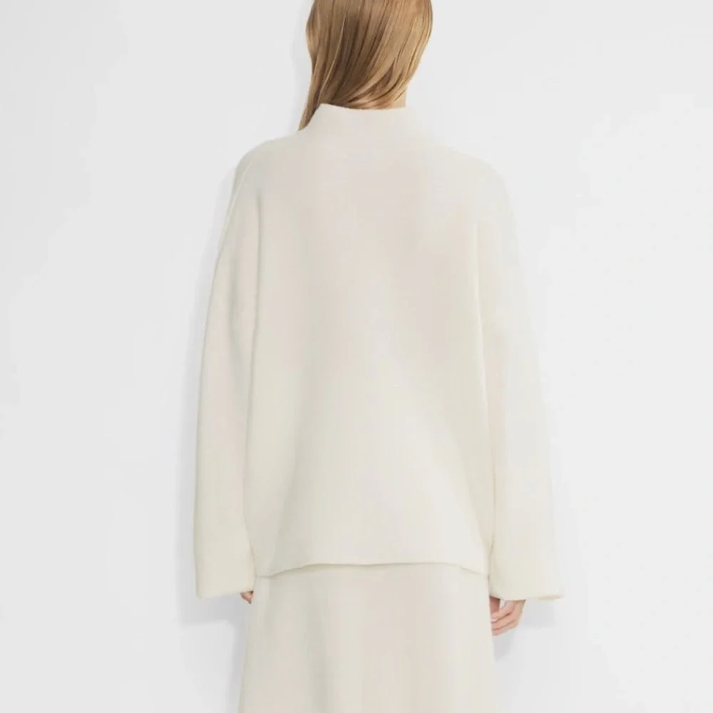 Aritzia Merino Wool Turtleneck in Whisper White - Picture 2 of 9